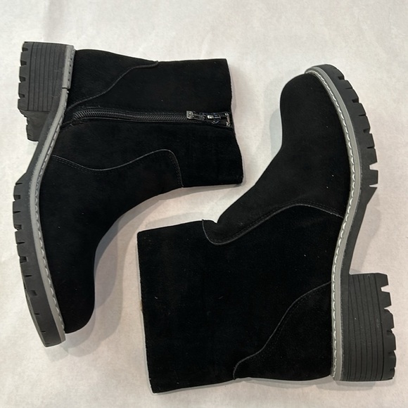 SEVEN7 FOOTWEAR Bestie Ankle Boot black onyx women’s size 9 new w tags - Picture 3 of 9